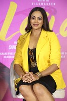 Kamakshi Bhaskarla Latest Pics